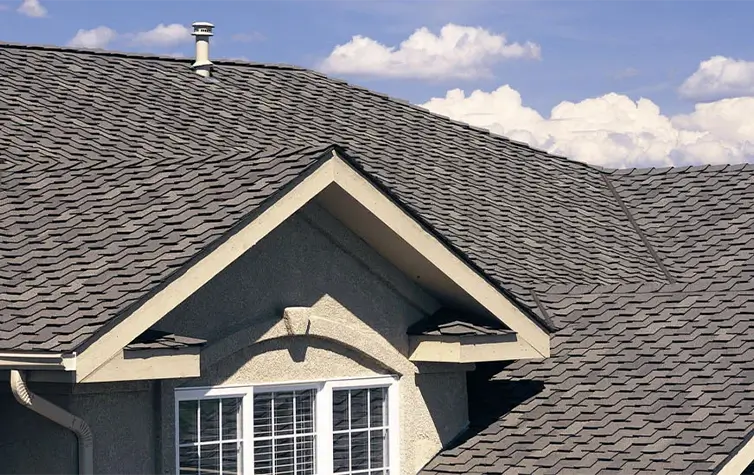 首页-Toronto Roofing Contractor | King Roofing & Construction Detailed residential asphalt shingle roof around a decorative front gable