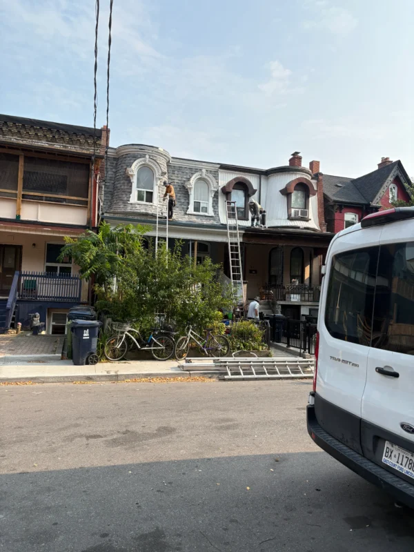 04住宅屋顶-Residential Roofing Toronto Roof work on older Toronto row houses